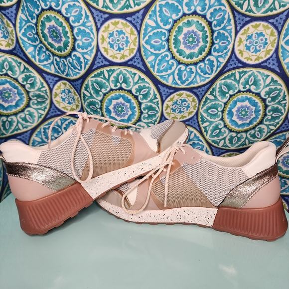 Sam Edelman Darsie Women's Sneakers - Picture 4 of 11